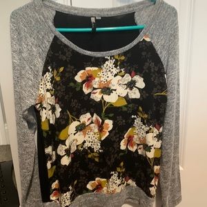 Long sleeved top size large petite